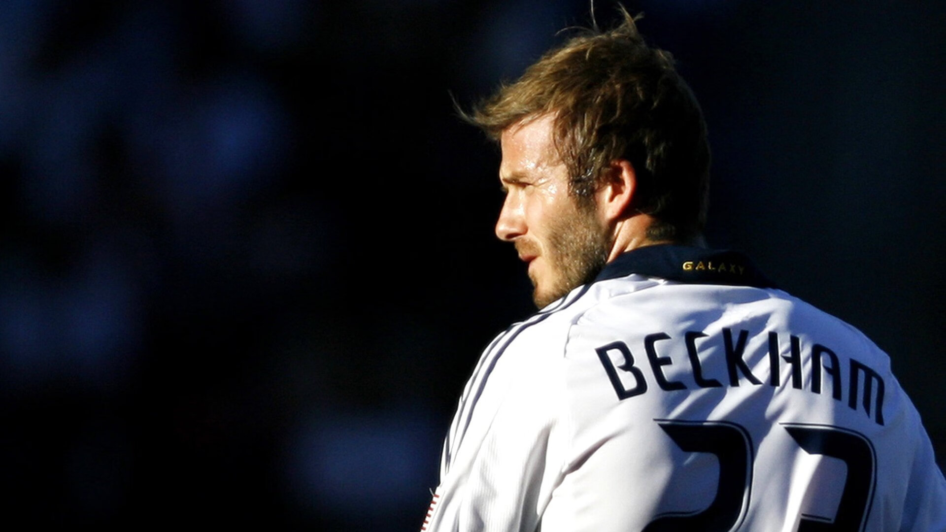 九游体育-塔图姆在皇家马德里比赛中挺进下一轮，连败引发热议！