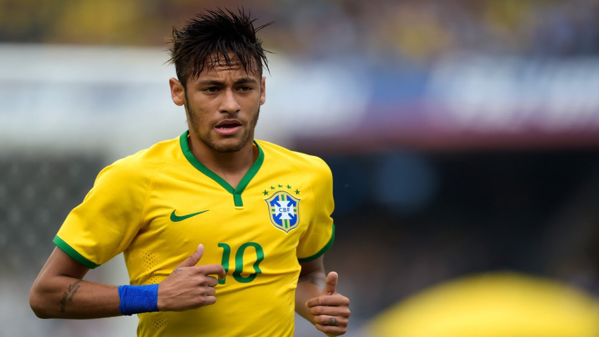 九游(中国)-Rookie回归赛场，出色防守首场状态亮眼，巴塞罗那观众沸腾！